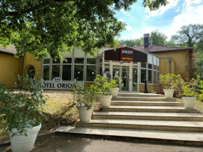  Logis Hôtel Orion  Амневиль